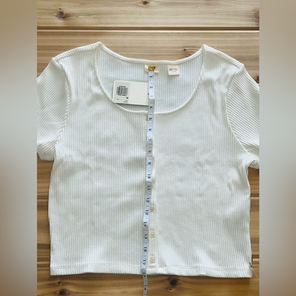 NEW Levi's Slim Fit "The Ribbed Tee" Size XL SHORT SLEEVE RACH TOP NWT - Picture 9 of 13